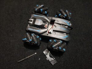 Remote Control Stunt Car - How to install Battery